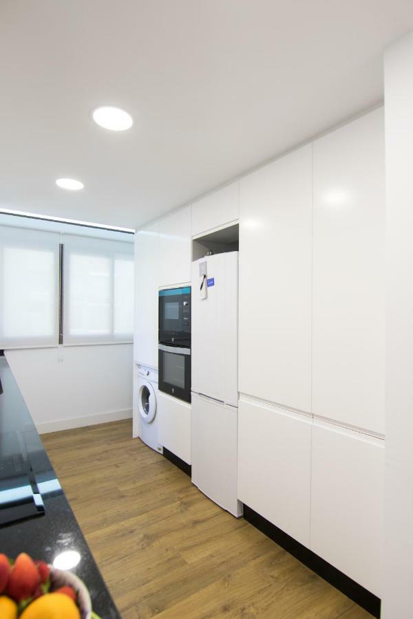 Homeforguest Stylish And Modern Apartment Overlooking Las Canteras Лас Палмас де Гран Канария Екстериор снимка