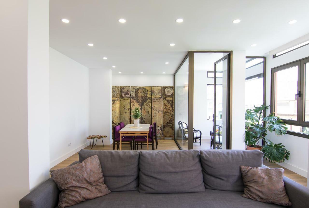 Homeforguest Stylish And Modern Apartment Overlooking Las Canteras Лас Палмас де Гран Канария Екстериор снимка
