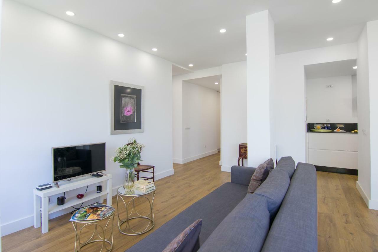Homeforguest Stylish And Modern Apartment Overlooking Las Canteras Лас Палмас де Гран Канария Екстериор снимка
