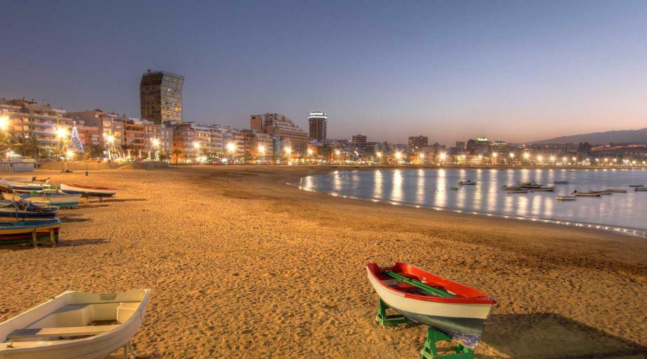 Homeforguest Stylish And Modern Apartment Overlooking Las Canteras Лас Палмас де Гран Канария Екстериор снимка