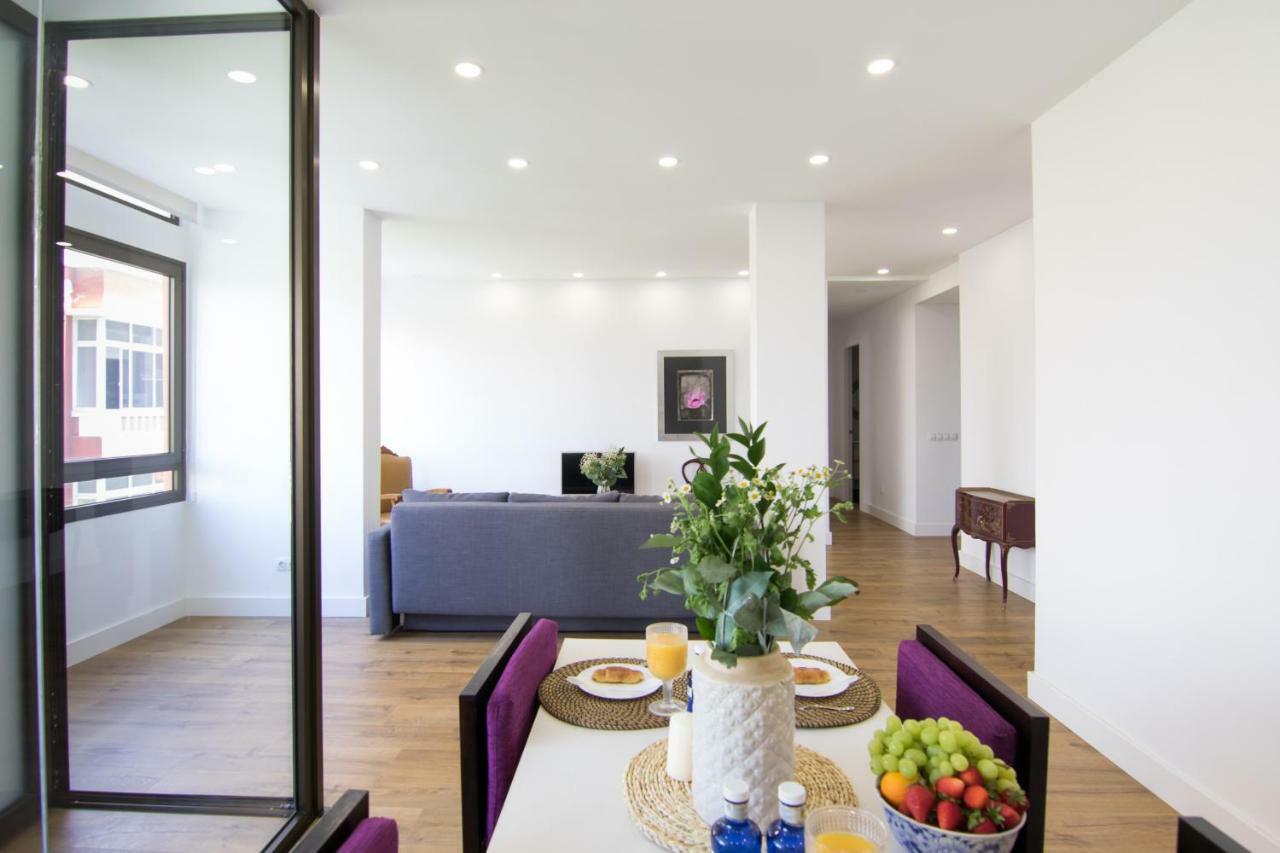 Homeforguest Stylish And Modern Apartment Overlooking Las Canteras Лас Палмас де Гран Канария Екстериор снимка