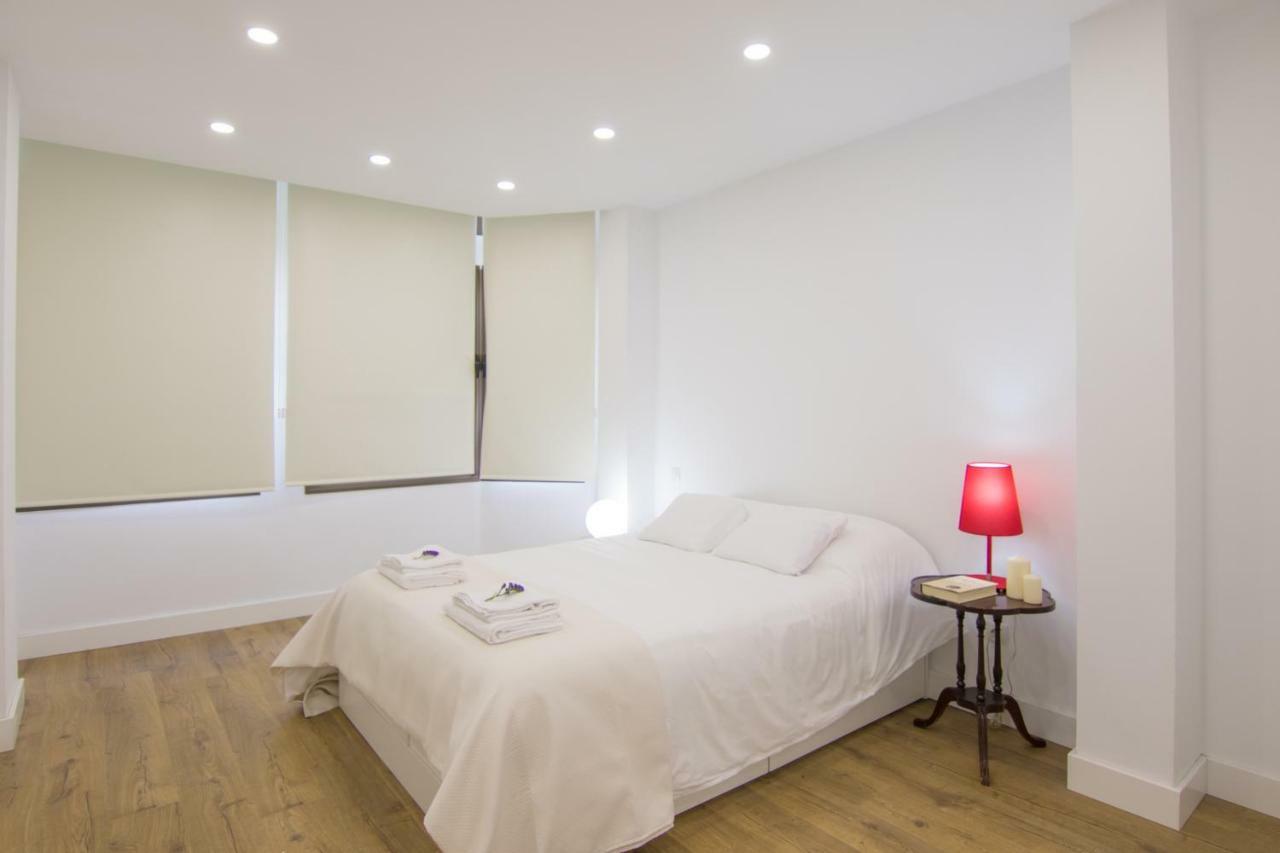 Homeforguest Stylish And Modern Apartment Overlooking Las Canteras Лас Палмас де Гран Канария Екстериор снимка